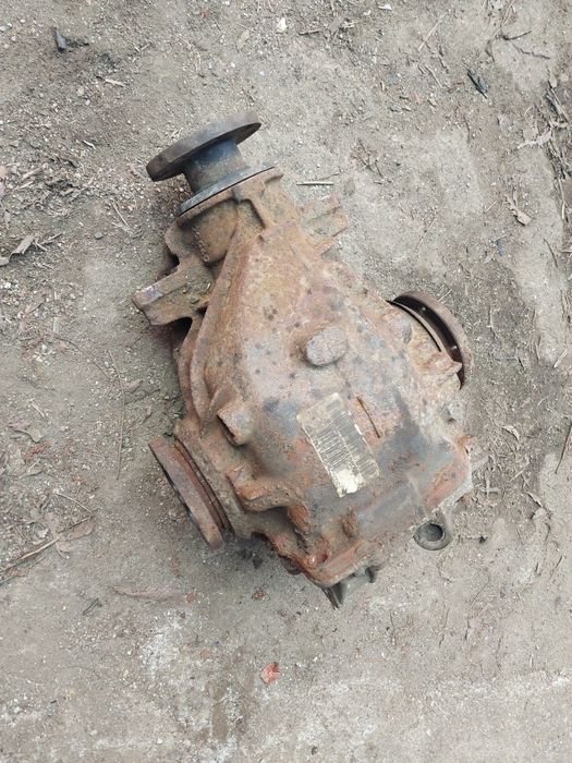 Dyfer dyferencjał tylny most bmw e46 e 46 2.3 2.5 2.8 benzyna 3.23
