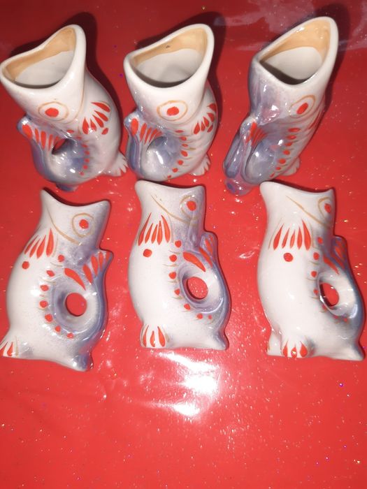 Фарфорові горілчані рибки з набору і солонка