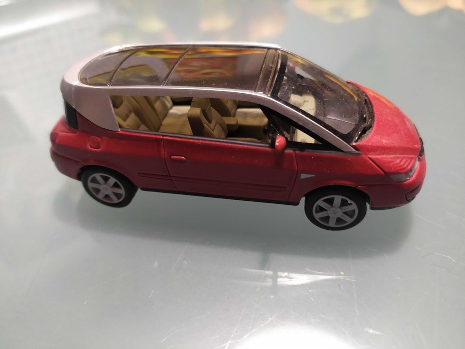 Miniatura Renault Avantime escala 1:43