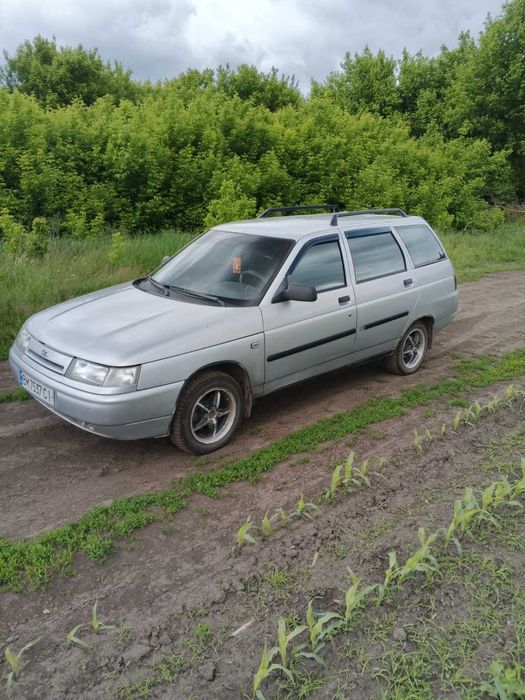 Автомобіль Ваз 21114