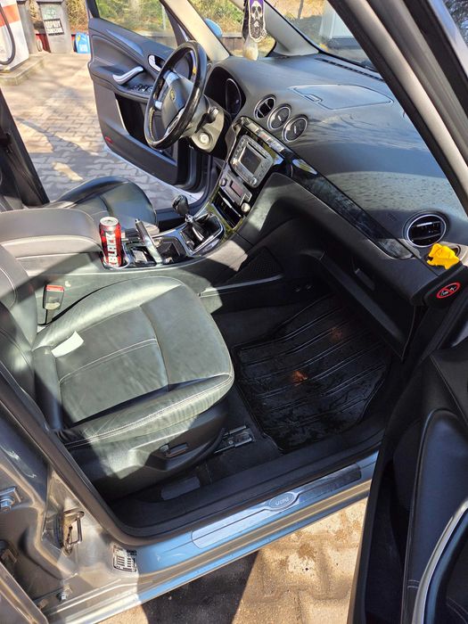 Ford galaxy doinwestowany