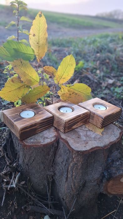 Підсвічники з дерева