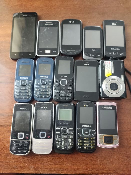 Продам кнопочные телефоны nokia , samsung , sony ericsson , lg