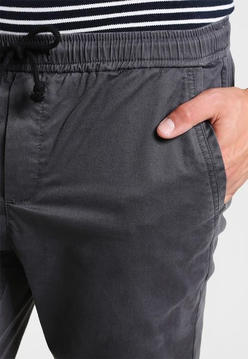 Nowe spodnie materiałowe męskie Zalando Essentials