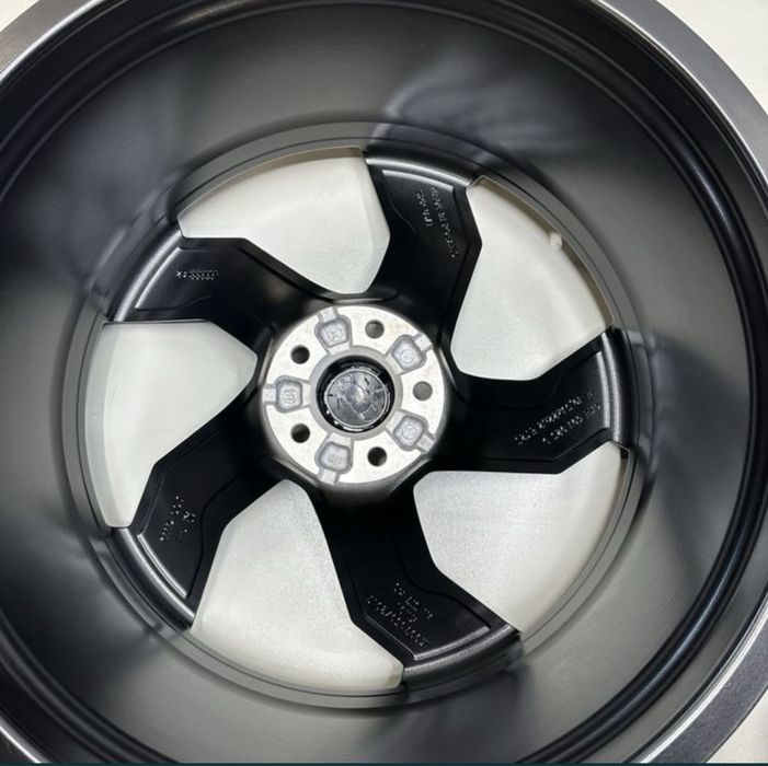 Оригінальний диск Audi Q7, SQ7, Q8. E-tronS 5x112 10.5J R22 ET25