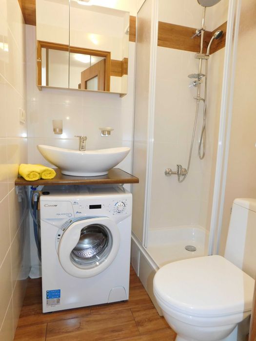 Poniatowskiego przy AWF, umeblowana, CO miejskie, parkowanie w cenie!!