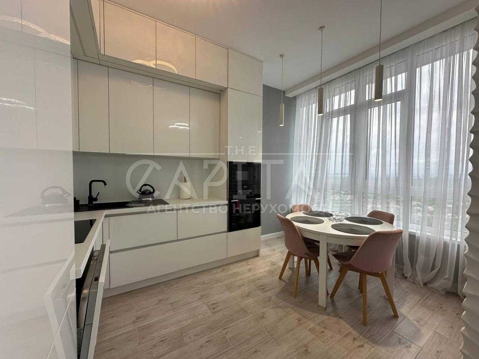 ОРЕНДА світла та простора квартира в ЖК Каховська