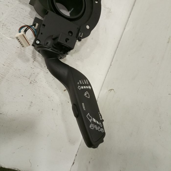 Comutador de Luzes /Piscas /Limpa Para-Brisas - AUDI Q5 (8RB) | 08 - 17