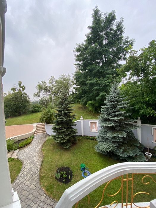 Елітний маєток в місті, вул. Вишгородська, Подільський район, 25 соток
