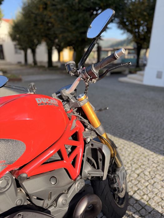 Ducati Monster 1200S