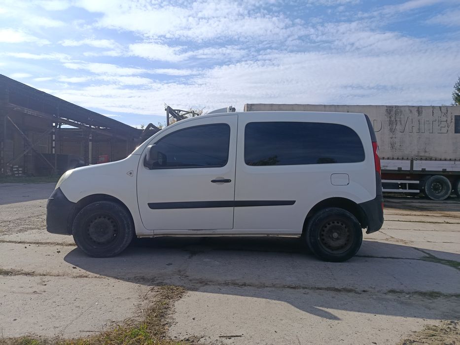 Продам renault kangoo 1.5 турбо дизель 2010р