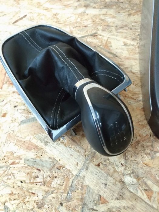 Punho Mudanças em Pele Moldura Tablier Opel Astra J P10 2009 a 2014