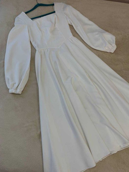 Сукня біла, на визначні події