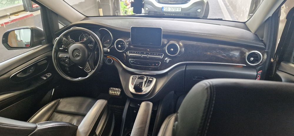 Wynajem busa VIP BUS mercedes benz klasa V 6osób fv23%