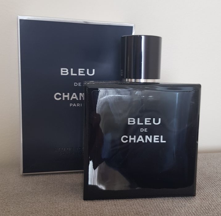Flakon po perfumach Bleu Chanel