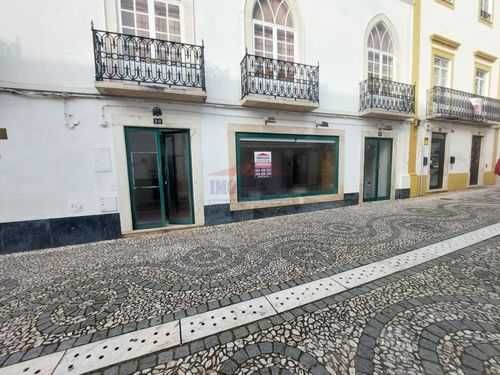 Espaço comercial com viabilidade para habitação - Vila Viçosa