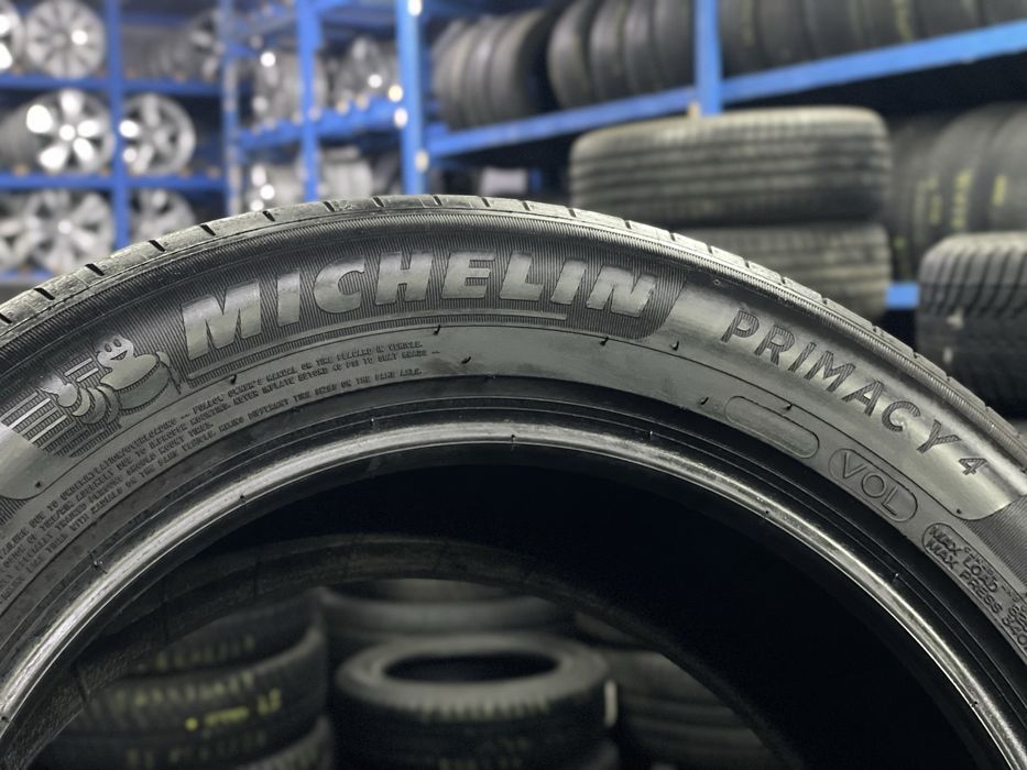 Продам пару літніх шин Michelin 225/55 R17