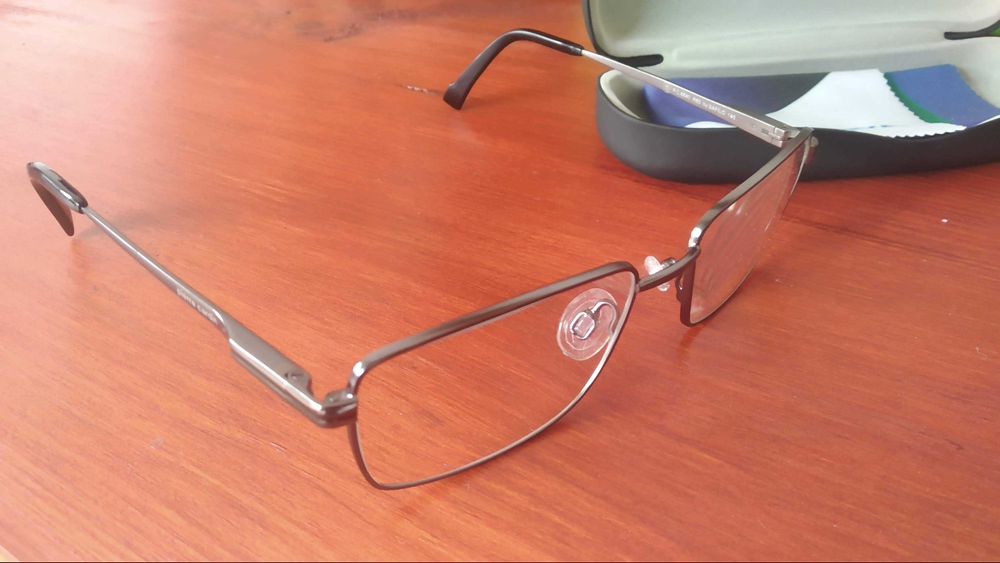 Óculos PIERRE CARDIN de homem com lentes progressivas_NOVOS