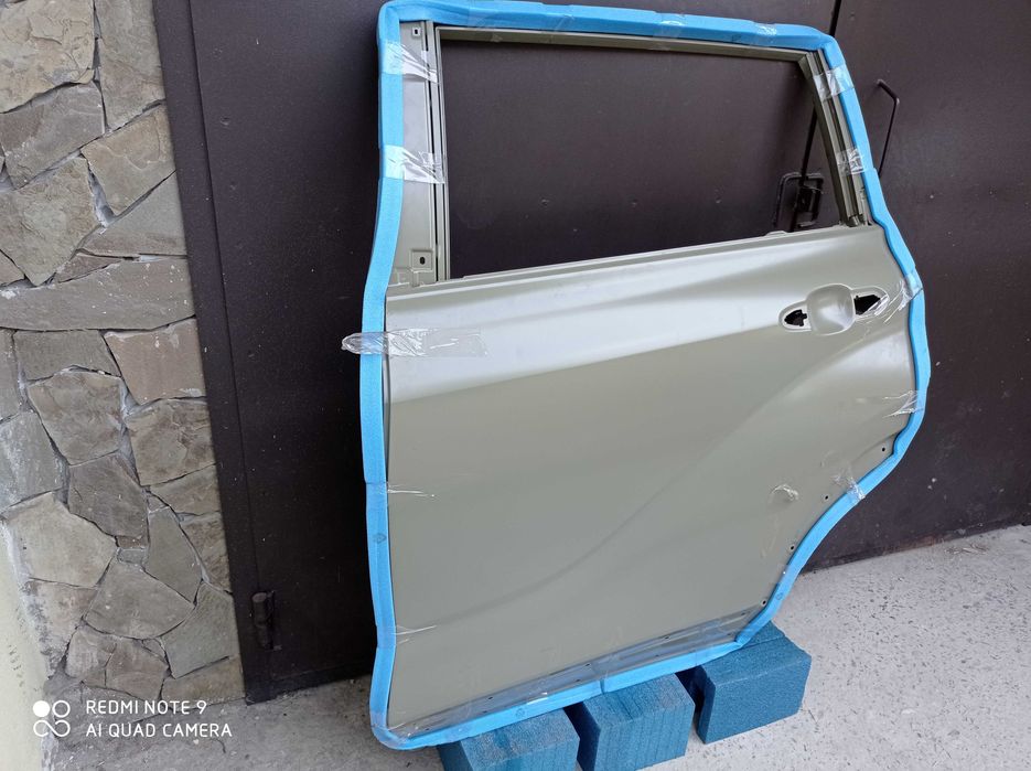 Дверь двері 67004-0E190 Toyota Highlander Хайлендер 2019-2023 оригінал