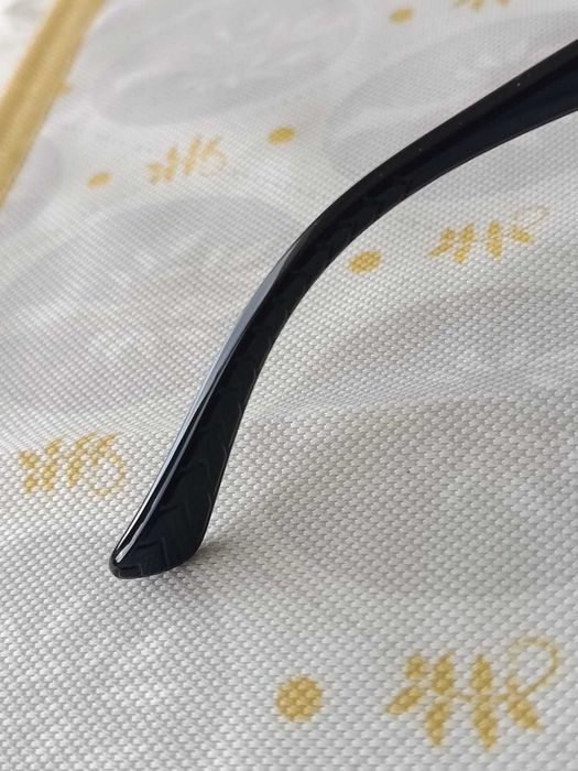 Okulary przeciwsłoneczne męskie marki Lacoste - przecena