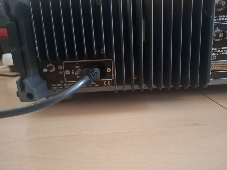 Odbiornik pomiarowy Rohde Schwarz TV TEST RECEIVER EMFP 2022.6004.84