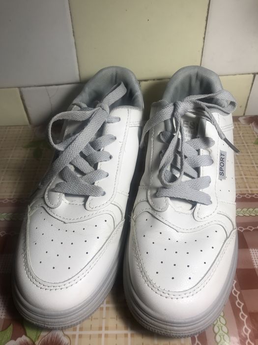 Кеди жіночі