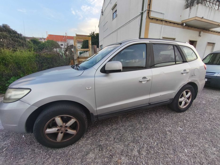 Vende-se Hyundai Santa Fe 2.2 Diesel – 7 Lugares – 2010 — photo 3