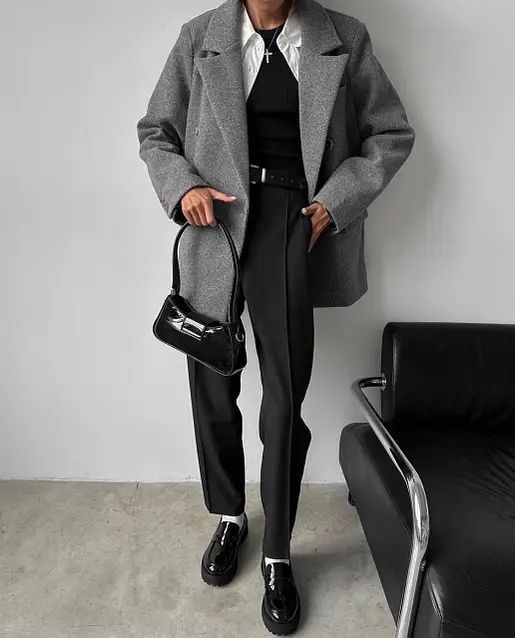 Класичні брюки, прямі зі швом