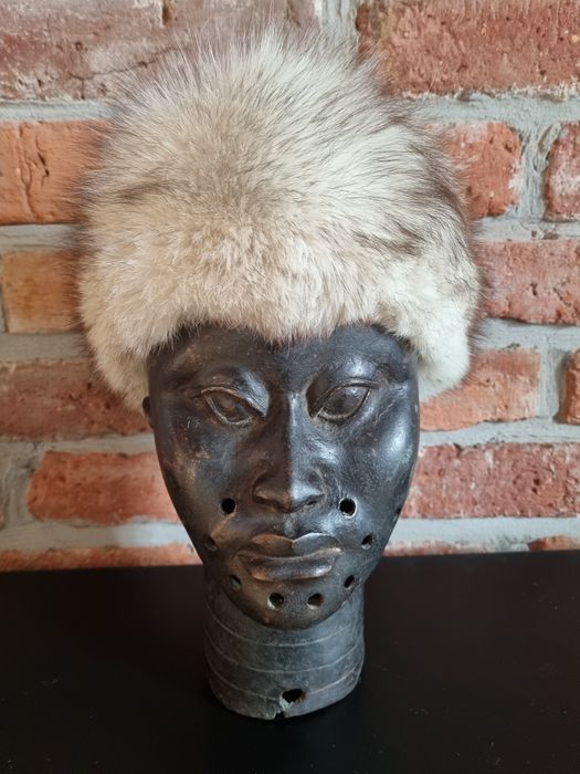 Futrzana czapka * futro lisa
