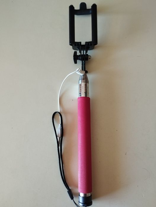 Adaptador para telemóvel telescópio