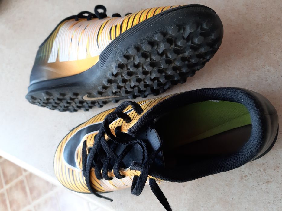 Korki Nike rozm. 35.5