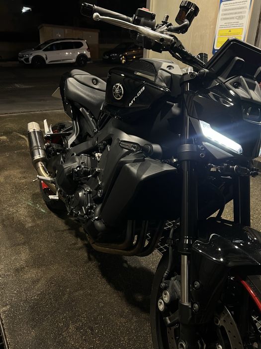Yamaha MT-09 2025 — 2.600 km
