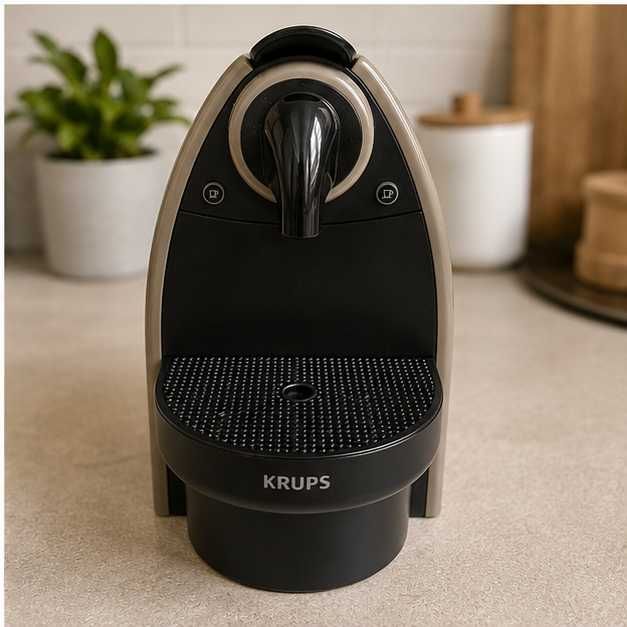 Máquina Café Nespresso Essenza Krups | Como Nova