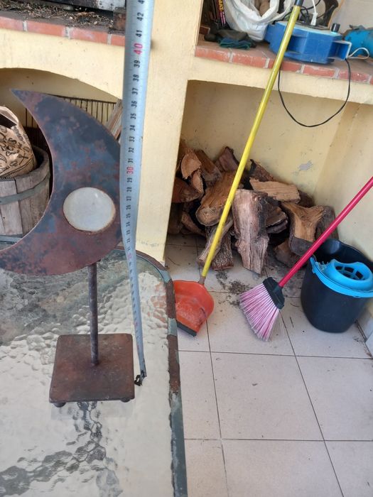 Castiçal, porta velas em ferro.