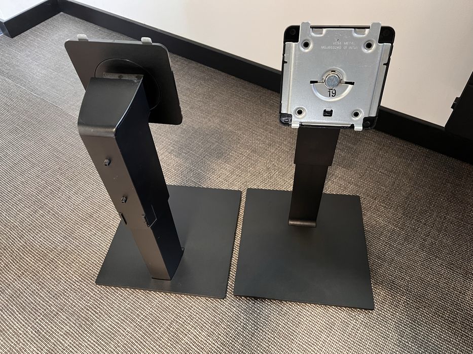 Noga, podstawa, stojak, uchwyt monitora LG