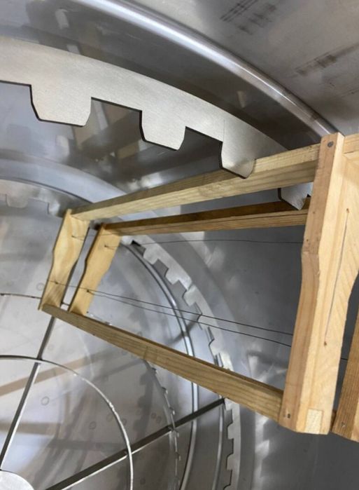 Медогонка хордиально-радиальная 12/220 вольт