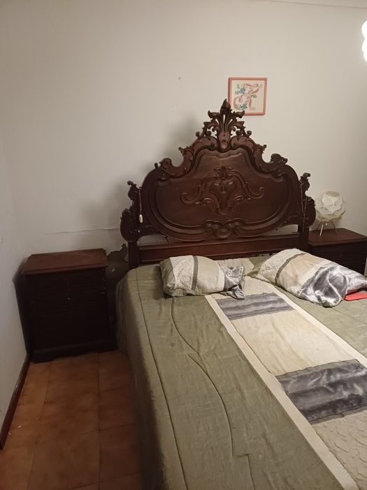 Vendo recheio quarto e sala completos estilo antigo