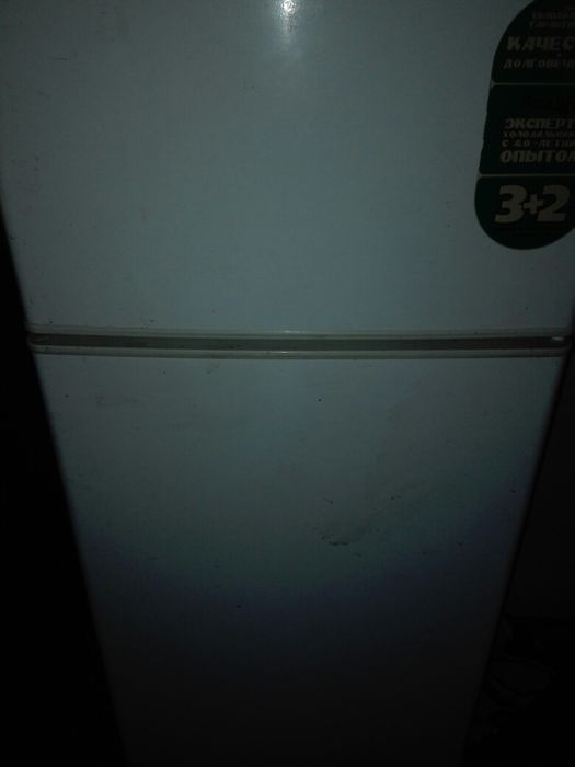 Продам холодильник