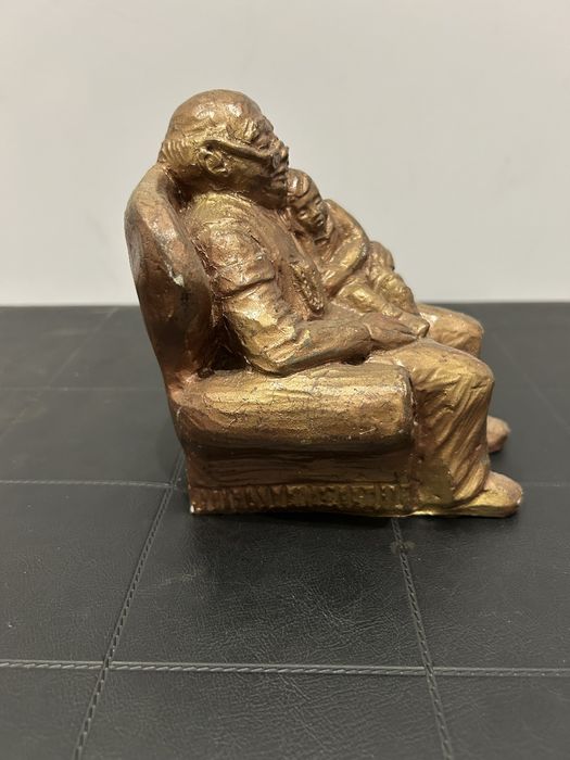 Figurka dziadek w fotelu nr.4612