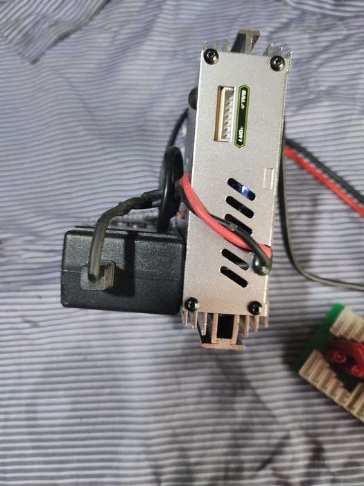 Розумний зарядно-балансувальний пристрій Turnigy Max200W