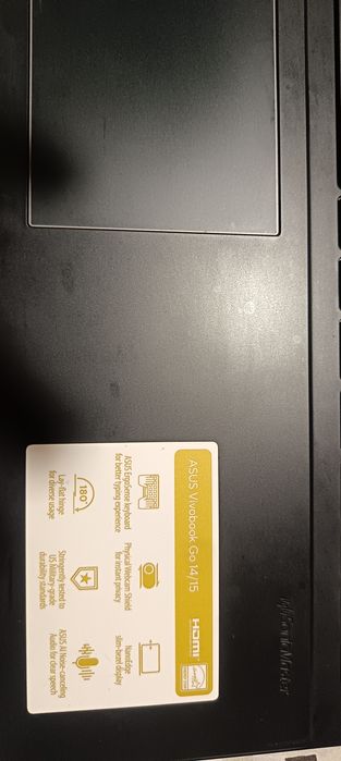 Asus vivobook  240€