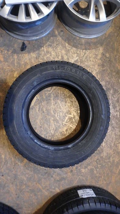195/70R15C 795/70/15C Semperit Van-Grip 104/102R #254#