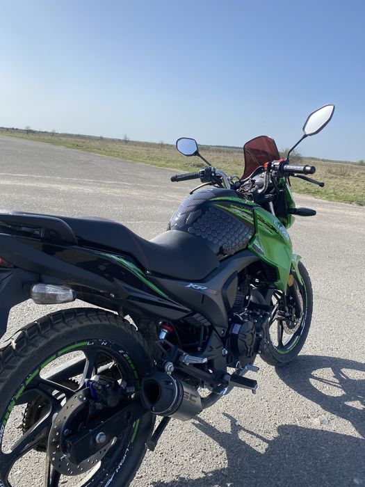 Мотоцикл Lifan kp200