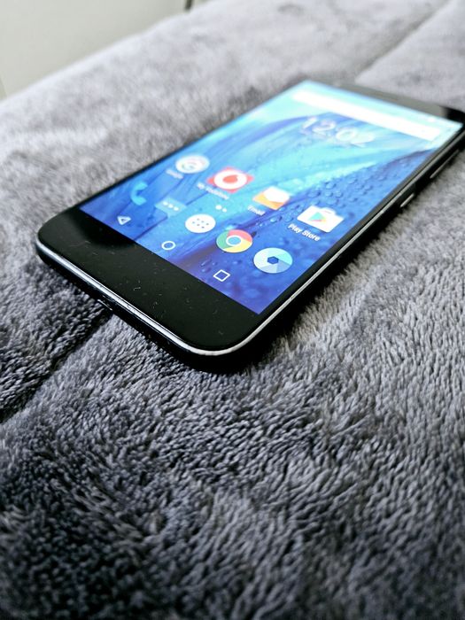 Telemóvel ZTE Blade a512