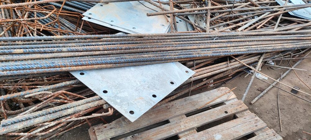 Pręt stalowy Żebrowany 20 i 24.