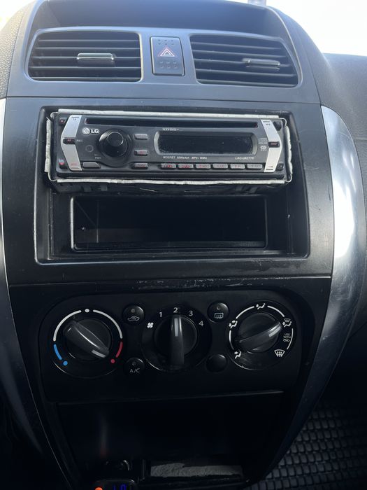 Продам Suzuki SX4 Сузуки сх4 в хорошому стані