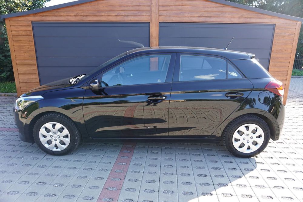 Hyundai i20 Bezwypadkowy Serwisowany 1-Właściciel Tempomat Pdc Asystent Piękny