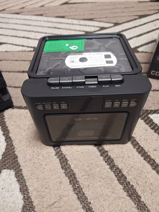 Портативный CD-плеер + Кассетный магнитофон CD-W16 (Bluetooth, USB)