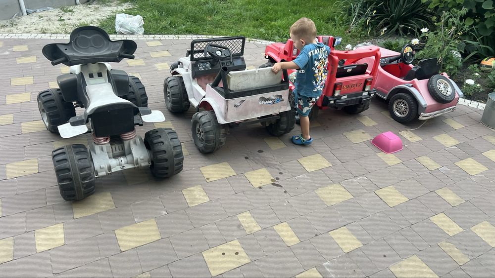 Дитячі електричні автотмашинки