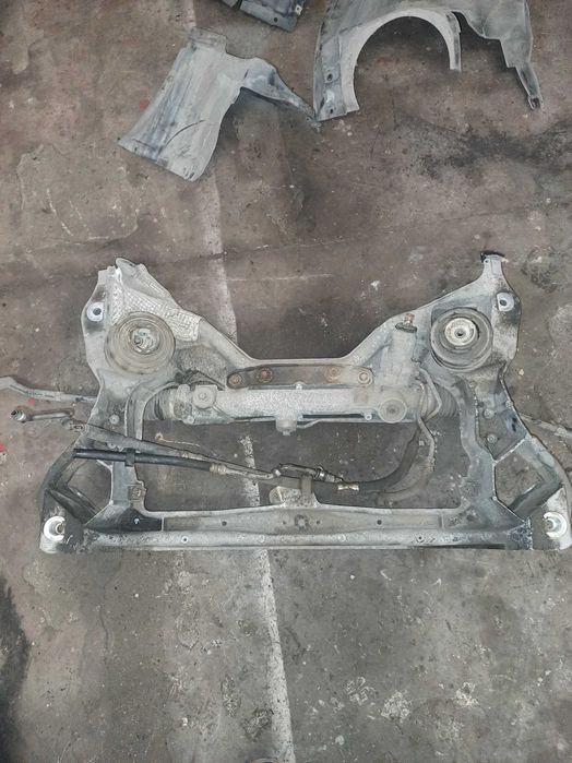 Mercedes W207, W203 wózek, sanki, kołyska przód, Części
